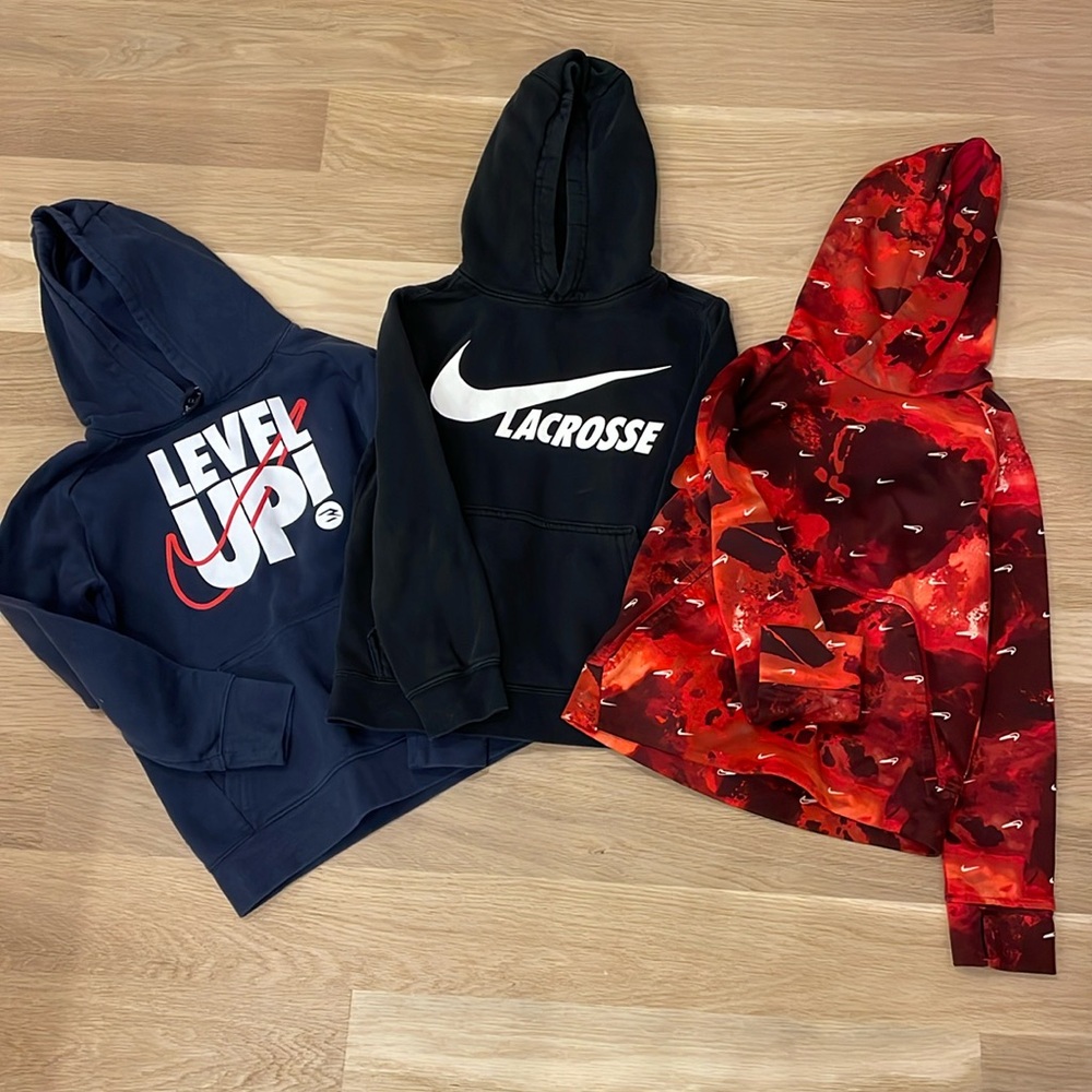 Nike sweatshirt bundle